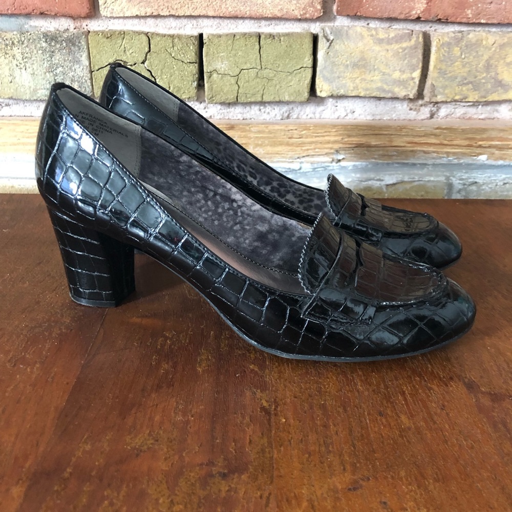 Anne Kline penny loafer heels size 7.5